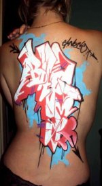 girls_with_graffiti_body_art_640_16.jpg