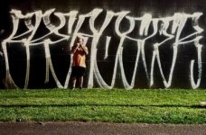 breadgraffiti00004-384x253.jpeg