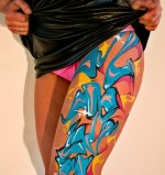 girls_with_graffiti_body_art_640_46.jpg