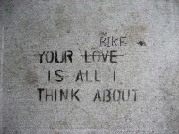 2082642423-bike-graffiti.jpg