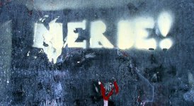 merde yellow stencil~01.jpg