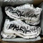 balenciaga-runner-graffiti-white.jpg