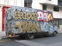 Truck_graffiti_paris01.jpg