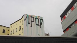 1UP-ÜF-Wiener-rainbow-graffiti.jpg