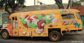 graffiti-tour-buenos-aires-nerf-cubes-street-art-buenosairesstreetart.com_.jpg